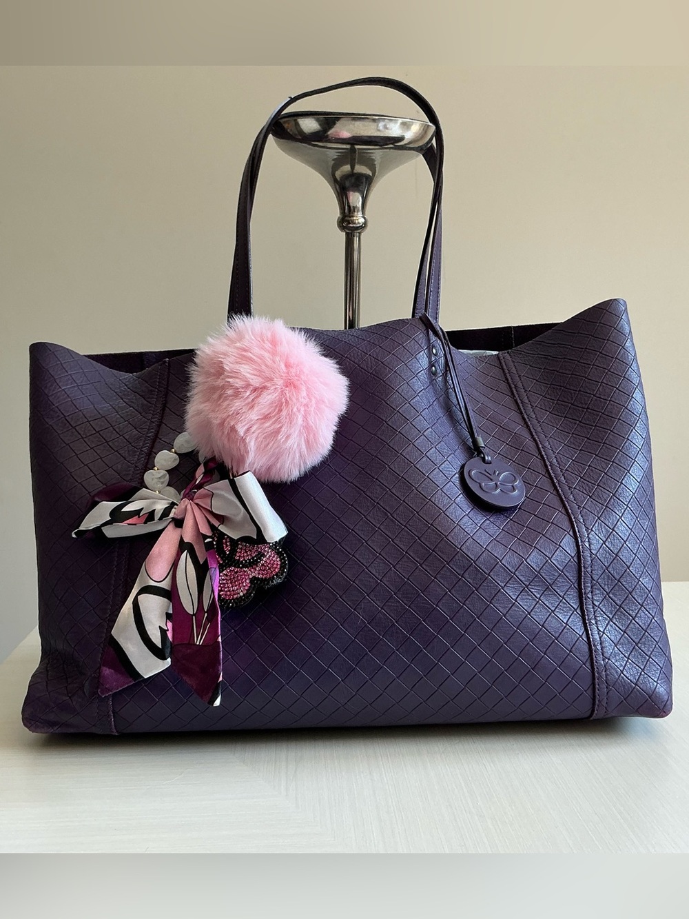 Authentic Bottega Veneta Intrecciomirage Woven-Effect Leather Tote Bag - Picture 11 of 12